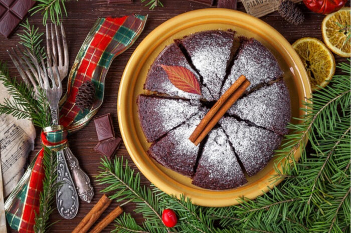 23. Tür­chen: Leb­ku­chen-Tor­te für die Weihnachtszeit